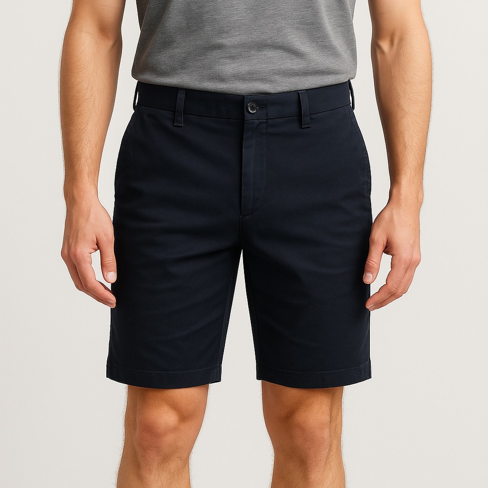 H&M Men’s Black Flat Front Shorts | Size 32